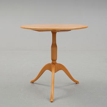 CARL MALMSTEN, salongsbord, "Båstad", brännmärkt CM, möbelsnickare Erik Johansson.