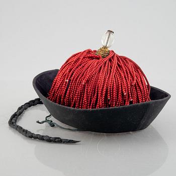 A Chinese black satin autumn hat, late Qing dynasty / around 1900.