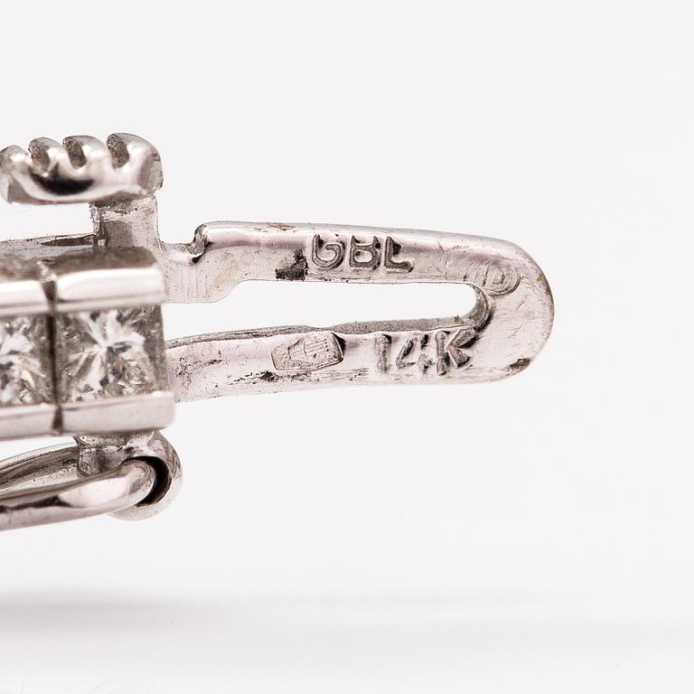 Armband, 14K votguld,  princesslipade diamanter ca 4.37 ct tot enligt certifikat.