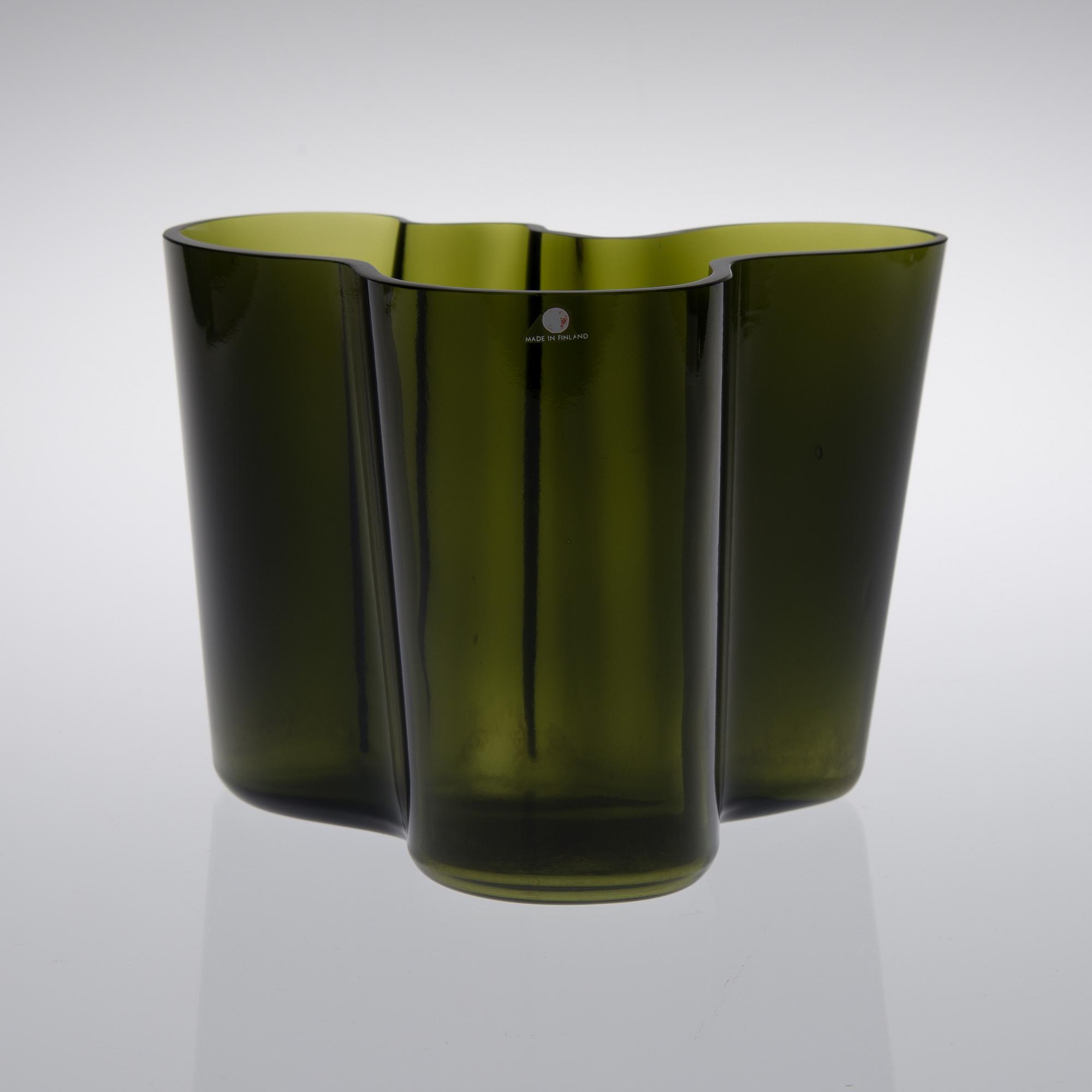 ALVAR AALTO, VAS, glas, "Savoy", signerad Alvar Aalto 3030.
