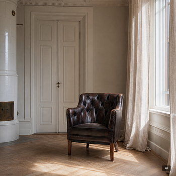 Armchairs, a pair, purchased from Georg Hensher, second half of the 20th century.