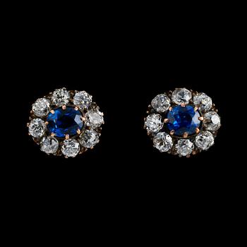 422. A PAIR OF EARRINGS, old cut diamnods c. 1.30 ct. Sapphires c. 0.70 ct.