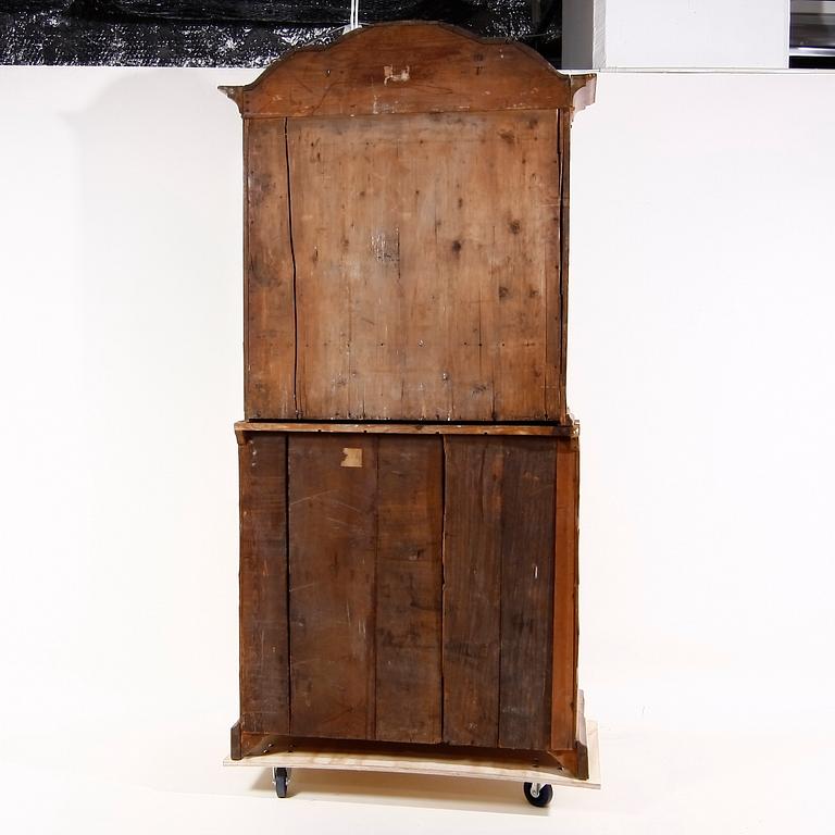 SKRIVSKÅP, rokoko, provinstillverkat, sent 1700-tal/tidigt 1800-tal.