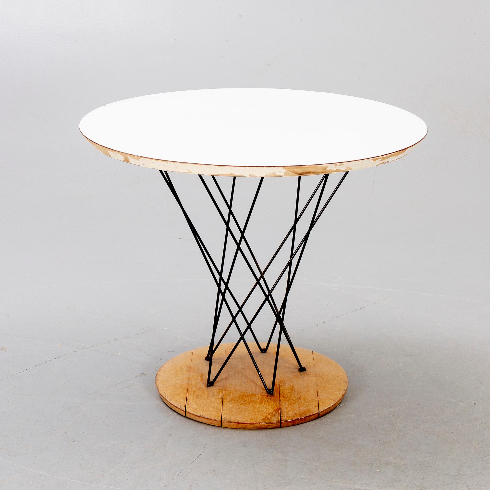 Isamu Noguchi, troligen bord "Cyclone" 1950/60-tal.