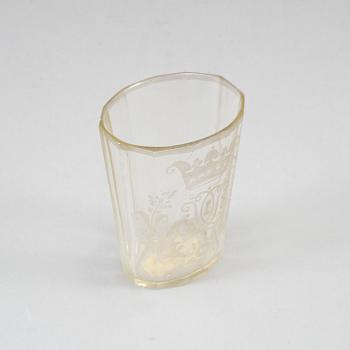 Bägare, glas. 1700-tal, troligen Böhmen.