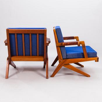 OLAVI HÄNNINEN, A 1960s 'Bumerang' armchairs for HMN Huonekalu Mikko Nupponen, Lahti, Finland.