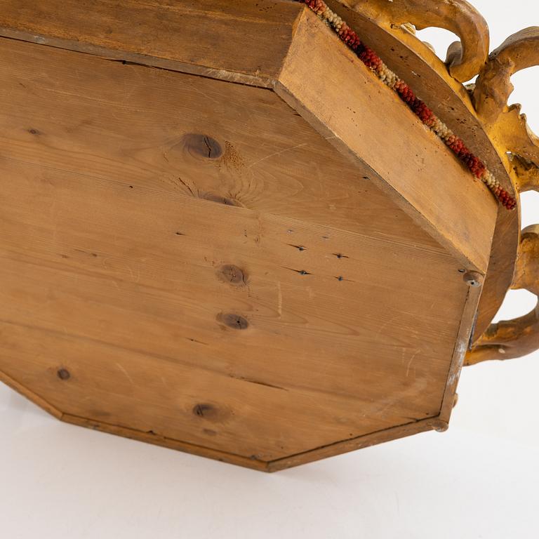 A wall clock, late 19th Century.