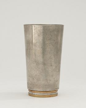 A Svenskt Tenn pewter vase, attributed to Björn Trägårdh, Svenskt Tenn, Stockholm 1932.