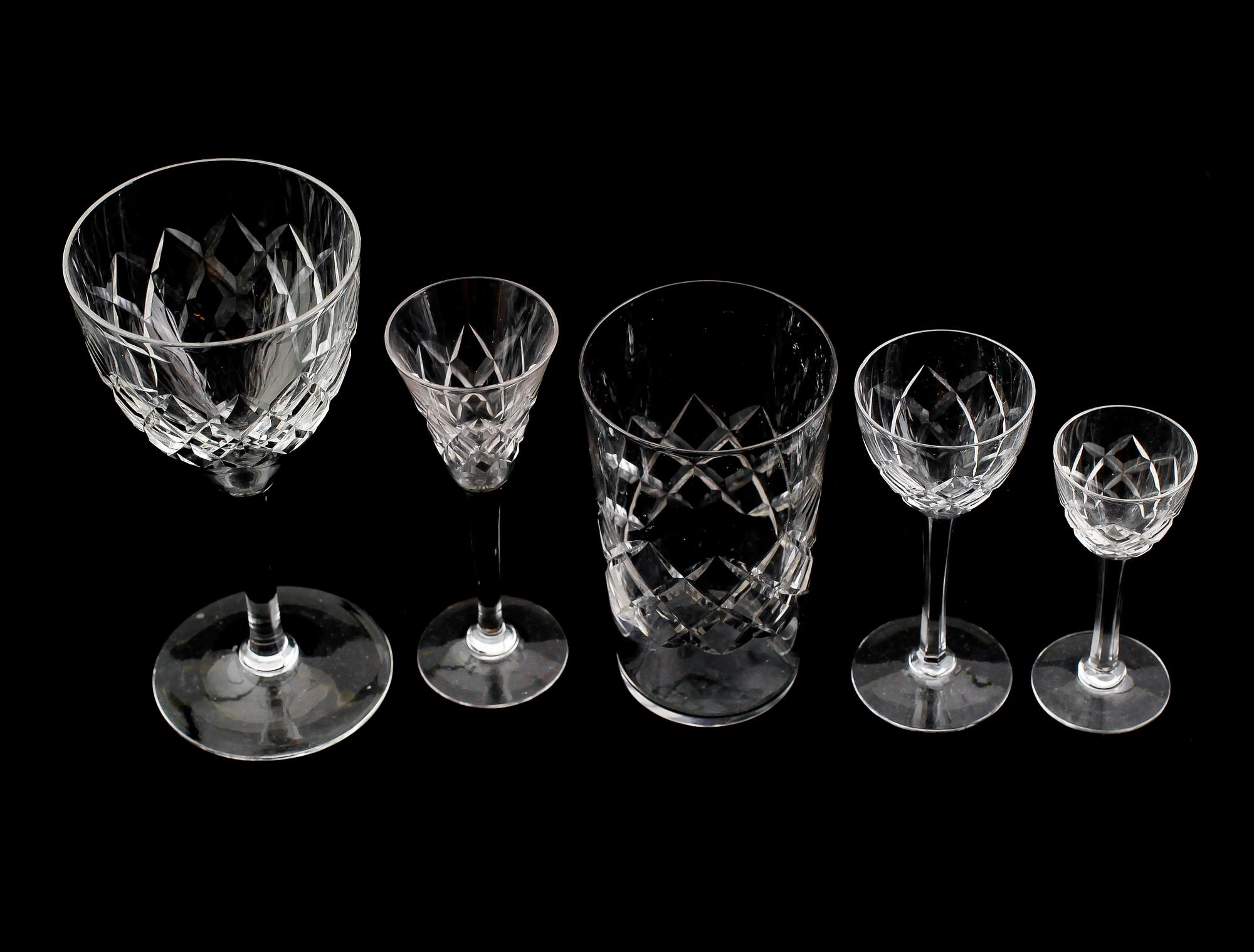 SERVISGLAS, 37 delar, 1900-talets mitt.