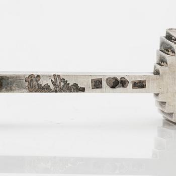 Wiwen Nilsson, Brooch, sterling silver with faceted rock crystal, Lund 1946.
