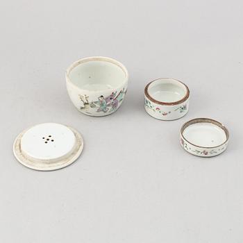 A group of chinese porcelain, 7 pieces, mostly late Qing dynasty and and 18th Century famille rose plate.