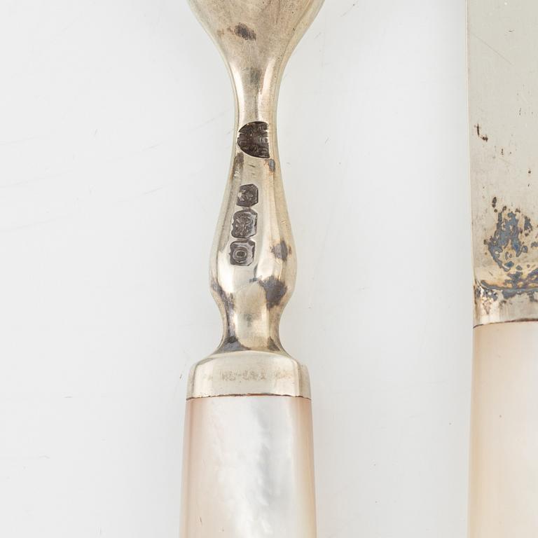 A set of twelve Silver Dessert Cutlery, J.B. Chatterley & Sons Ltd, Birmingham, England, 1938.