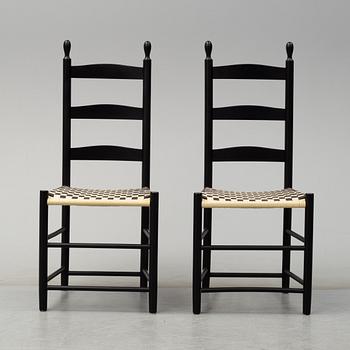 A Shaker style sofa and a pair of chairs, later part of the 20th century.