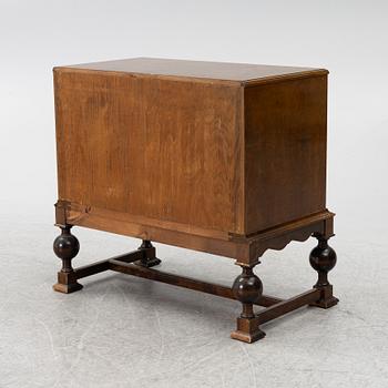 Chest of drawers, Hilding Lundvall AB, Örebro, 1920s/30s.