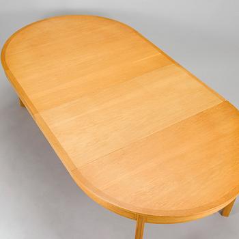 Bertil Fridhagen, ruokapöytä sekä tuoleja, 4 kpl, Bodafors, 1900-luvun toinen puolisko.