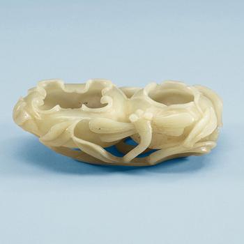 A carved nephrite brush washer, China.