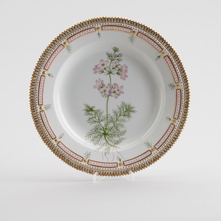 FAT, porslin, "Flora Danica", Royal Copenhagen.