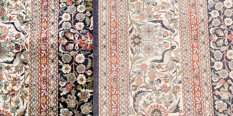 Matta, Figural Silke Orientalisk, Silkesvarp, ca 306 x 240 cm.