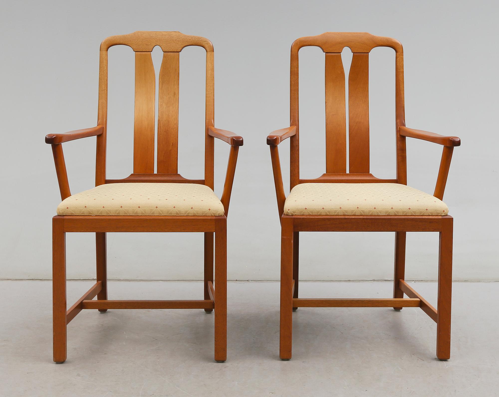 KARMSTOLAR, 1 par, "Ambassadör", Carl Malmsten, Åfors Möbelfabrik, 1900-talets andra hälft.