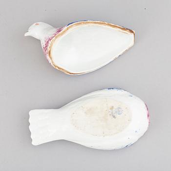 A Russian butter tureen, Kuznetzov.