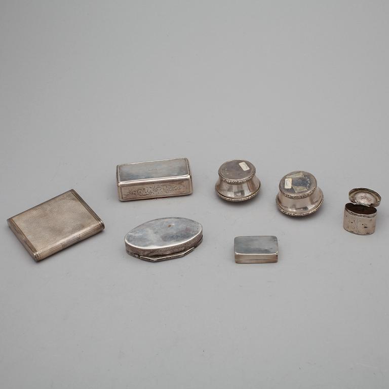 DOSOR, 7 st, silver, bland annat Adolf Zethelius, Stockholm, 1837. Mestadels Sverige, 1800-tal. Vikt ca 512 gram.