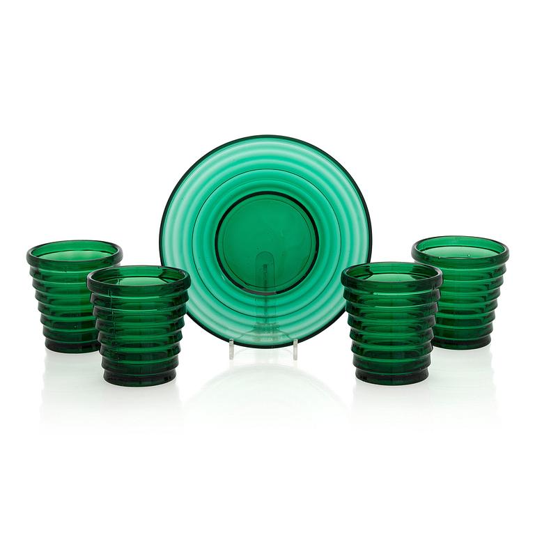 Aino Aalto, drinking glasses, 4 pcs, model 4052, and plate 'Bölgeblick', Karhula Glassworks, 1930s.