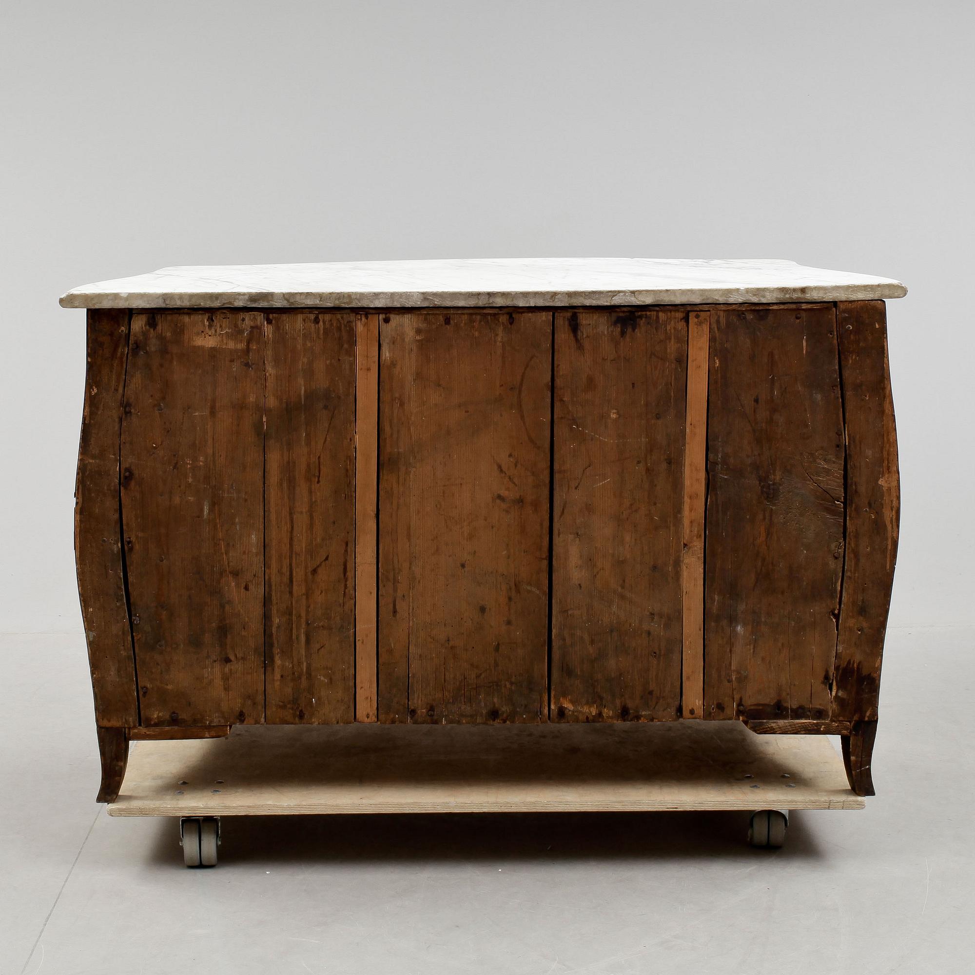 BYRÅ, rokoko, 1700-talets andra hälft.