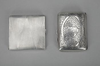 CIGARILLETUI, sterling silver, Birmingham, England 1939 samt ETUI, silver. Tot. vikt 163 g.