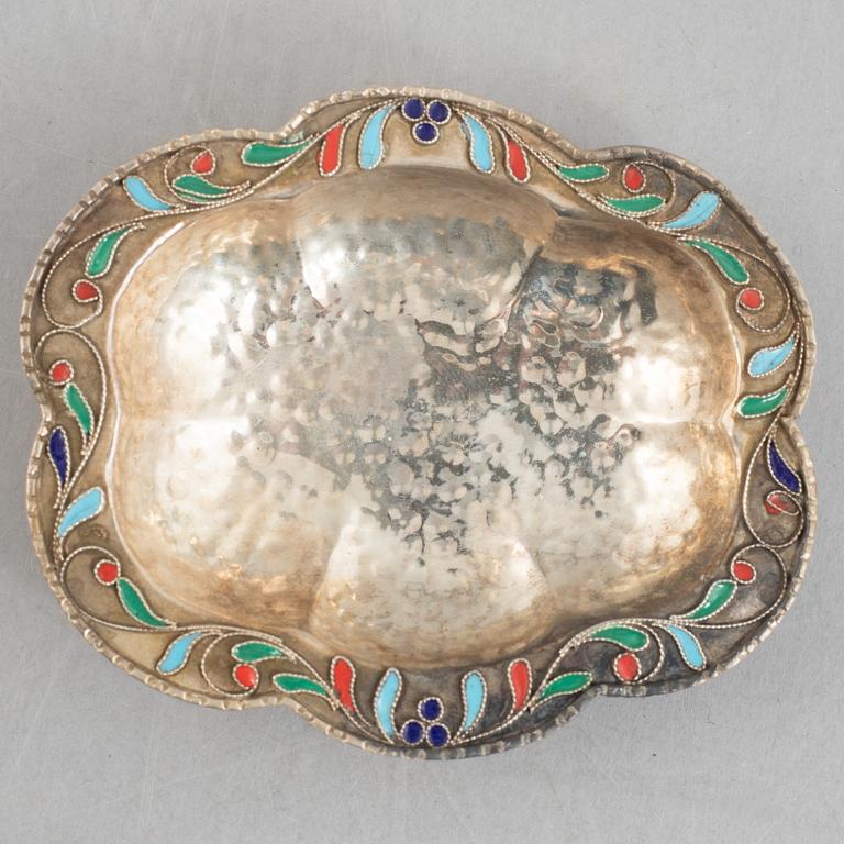 Five pieces of silver, including Norway and Germany, 20th century.