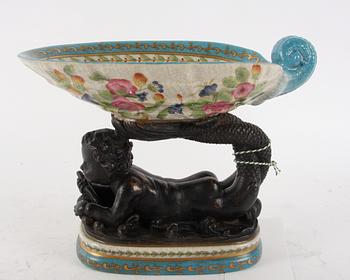 UPPSATSSKÅL och SKRIN, porslin och metall, 1900-talets andra hälft.