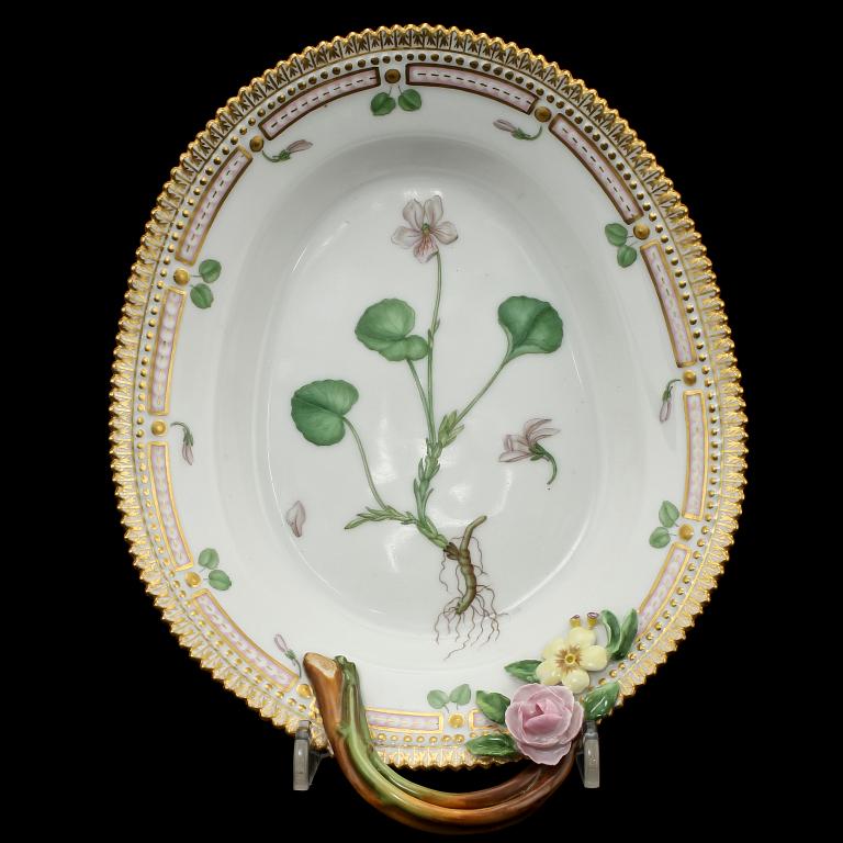SALADIÈRE, porslin, Royal Copenhagen, "Flora Danica", 1900-tal.