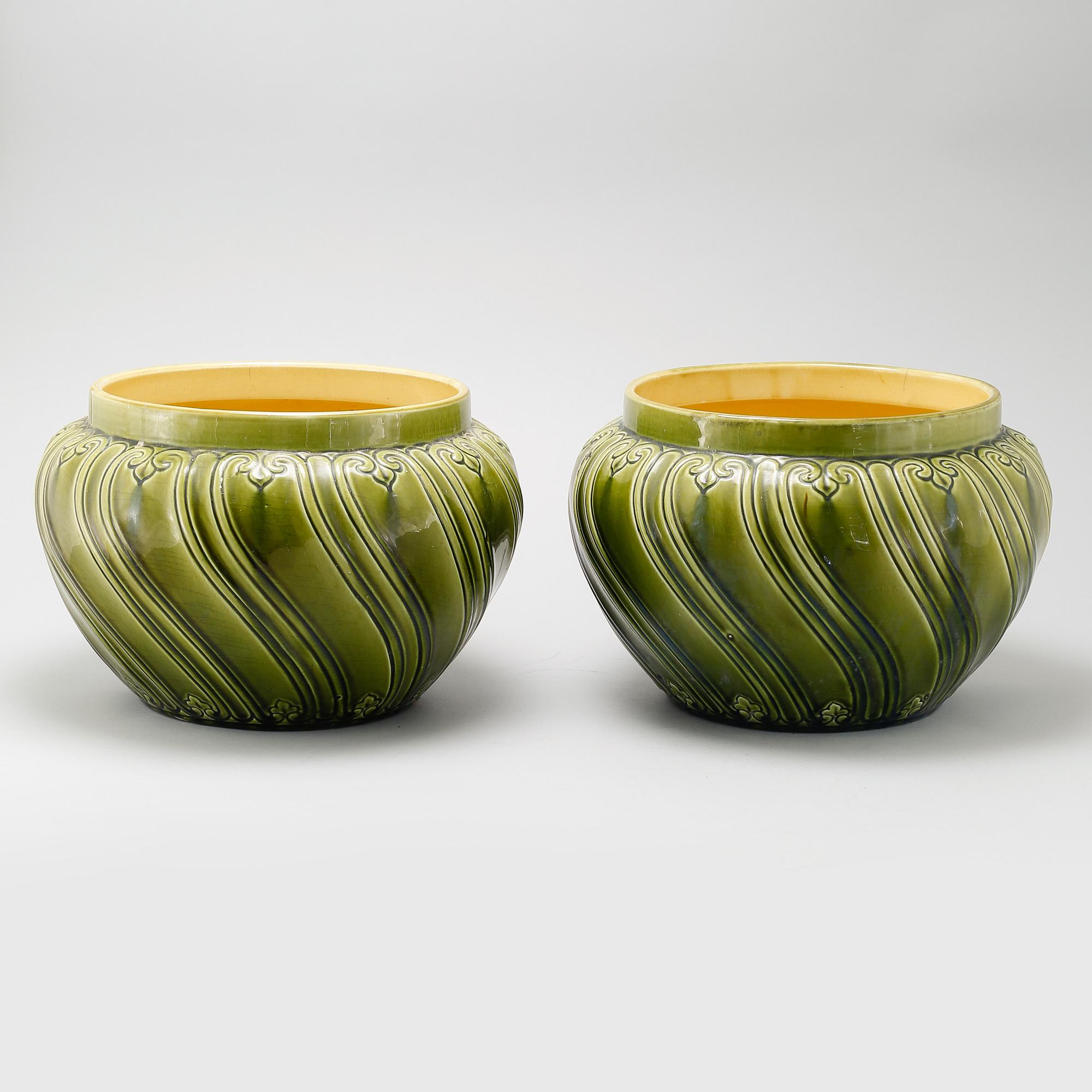 YTTERFODER, ett par, flintgods, 
Egersunds Fayancefabrik, sent 1800-tal.