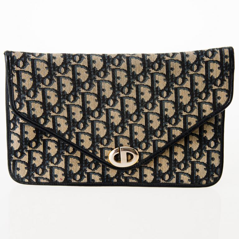 CHRISTIAN DIOR, KAKSI VINTAGE LAUKKUA JA VYÖ.