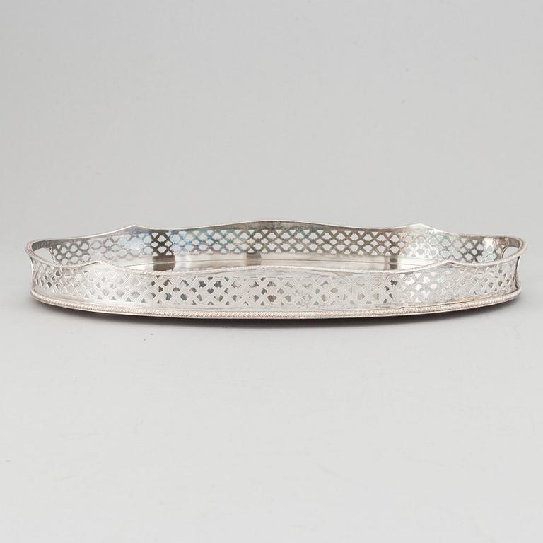 A Sheffield England tray, Silver plated on copper, from around the year 1900.