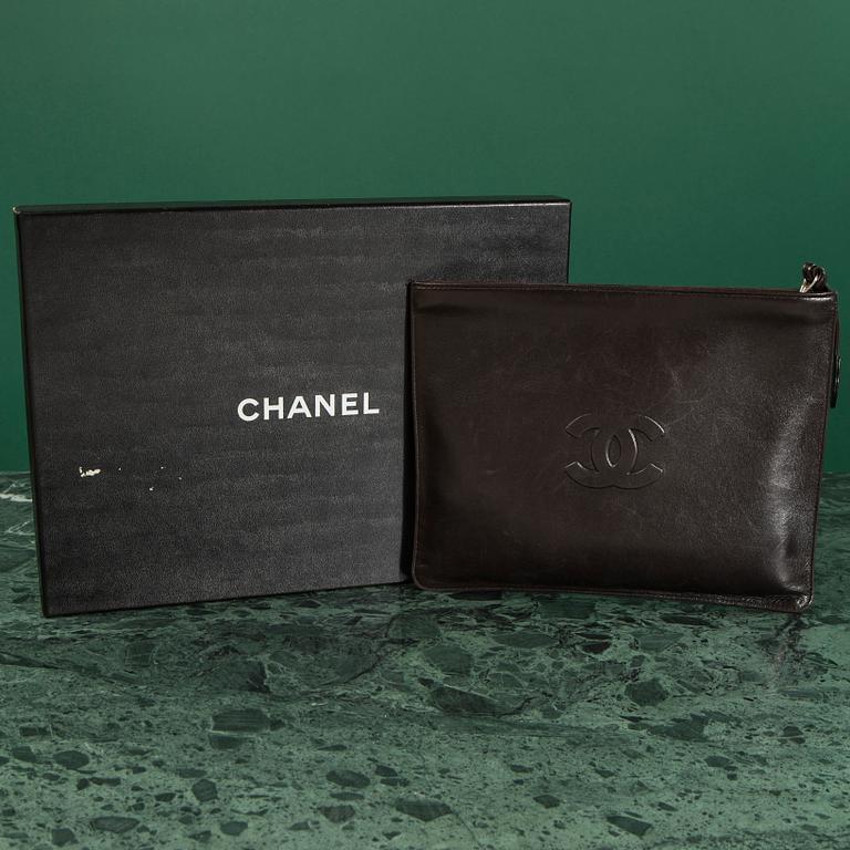 CLUTCH, CHANEL.