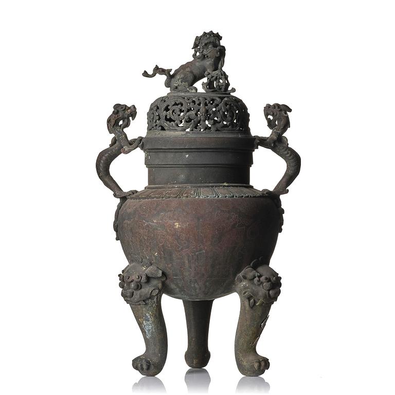 A large tripod bronze censer with pierced cover, late Ming/early Qing dynasty.