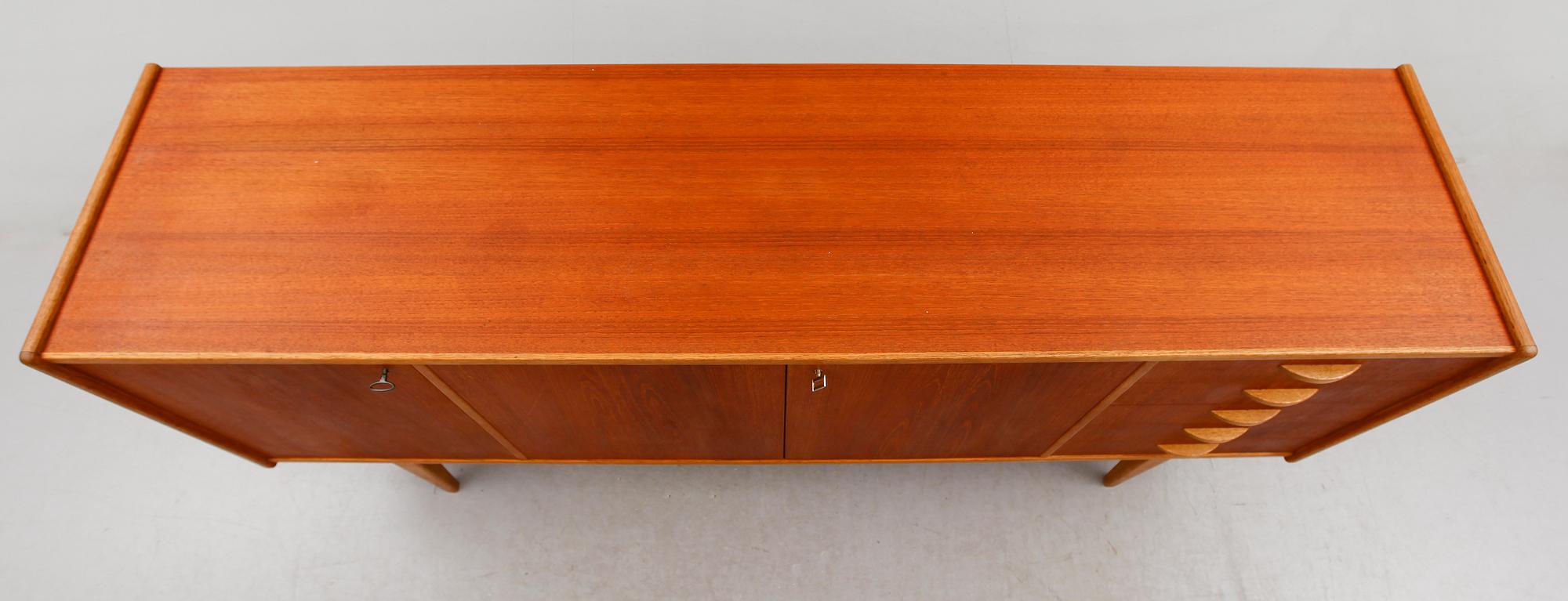 SIDEBOARD, 1900-talets andra hälft.