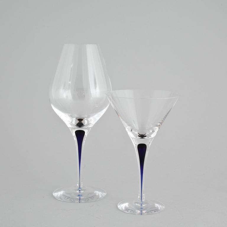ERIKA LAGERBIELKE, tio cocktailglas samt åtta vinglas, "Intermezzo", Orrefors, 1900-talets slut.