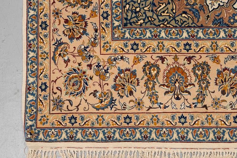 A rug, Old Esfahan, part silk, ca 242,5 x 149 cm.