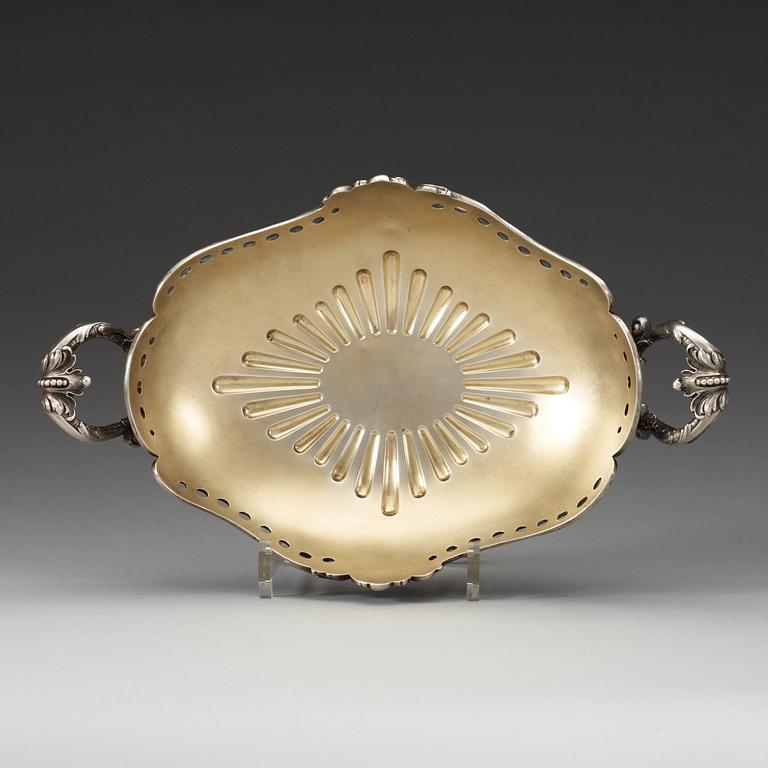 A Russian 19th century parcel-gilt bowl, unidentified mark.