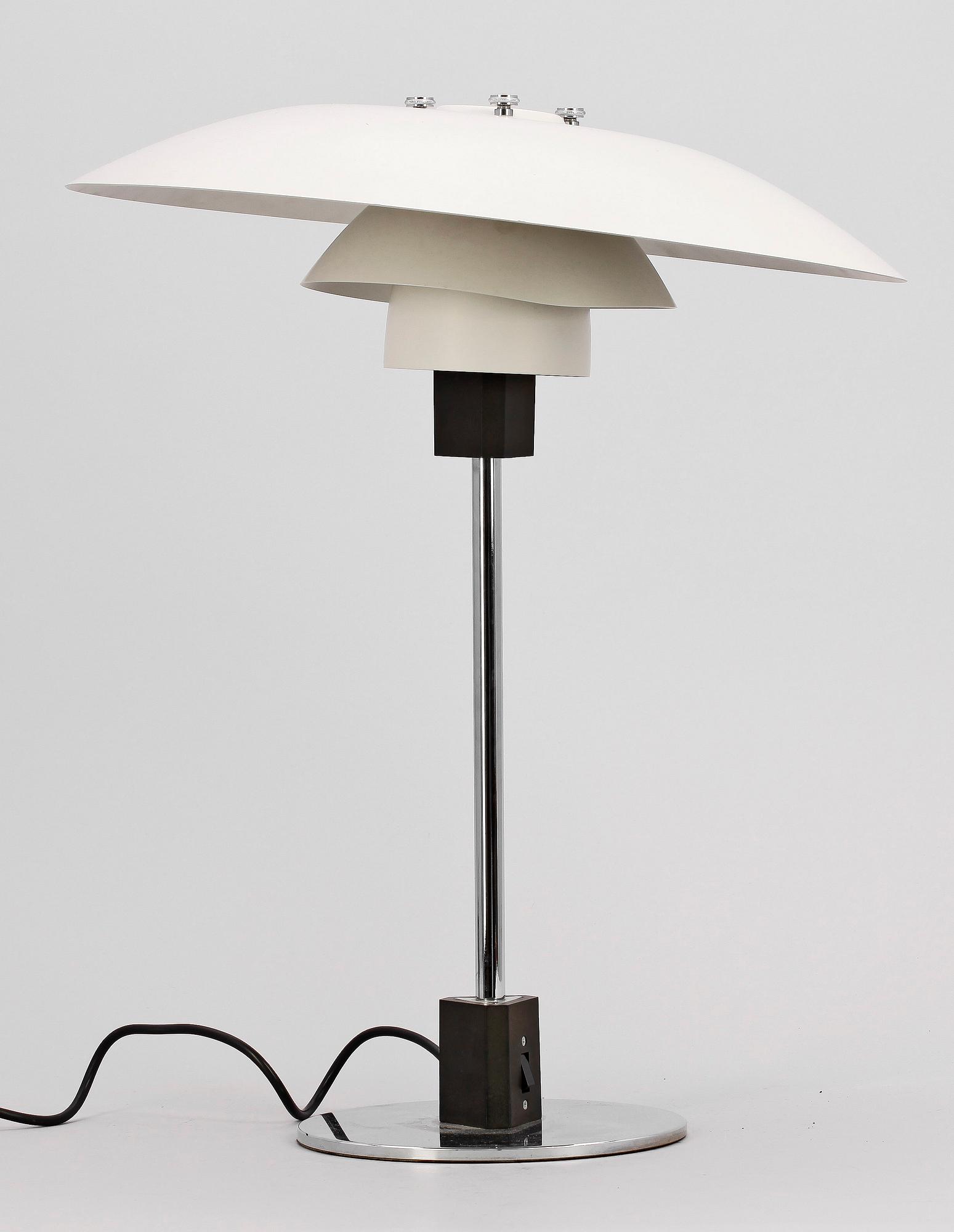 BORDSLAMPA, PH-Lampa, Poul Henningsen för Louis Poulsen, Danmark. Etikettsmärkt.