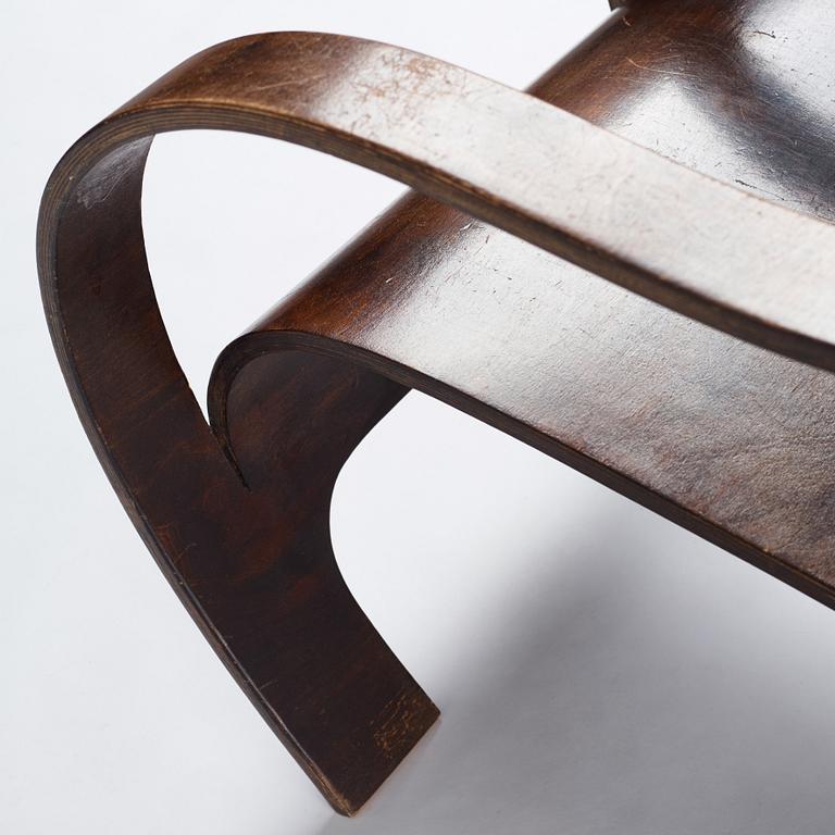 Gerald Summers, an easy chair, probably executed on license in Sweden for Makers of Simple Furniture, 1930-40's.