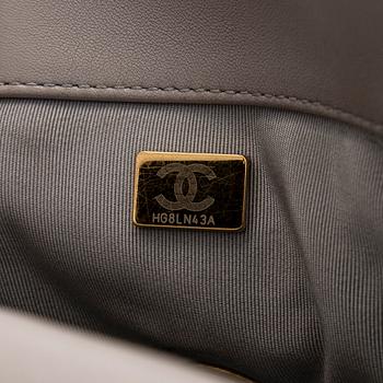 Chanel, bag, '19 Large Flap Bag'.