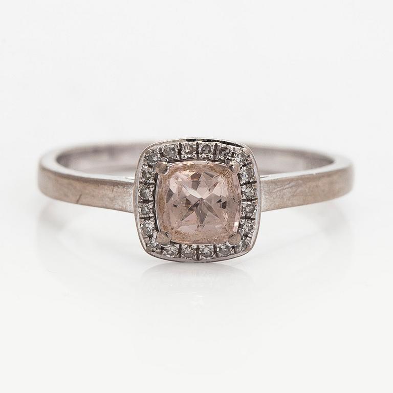 Ring, faceted morganite, octagon-cut diamonds, 18K white gold.