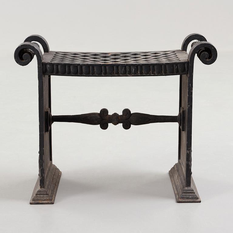 Folke Bensow, A Folke Bensow Swedish Grace cast iron stool, model 'Taburett Nr 1', Näfveqvarn, Sweden circa 1925.