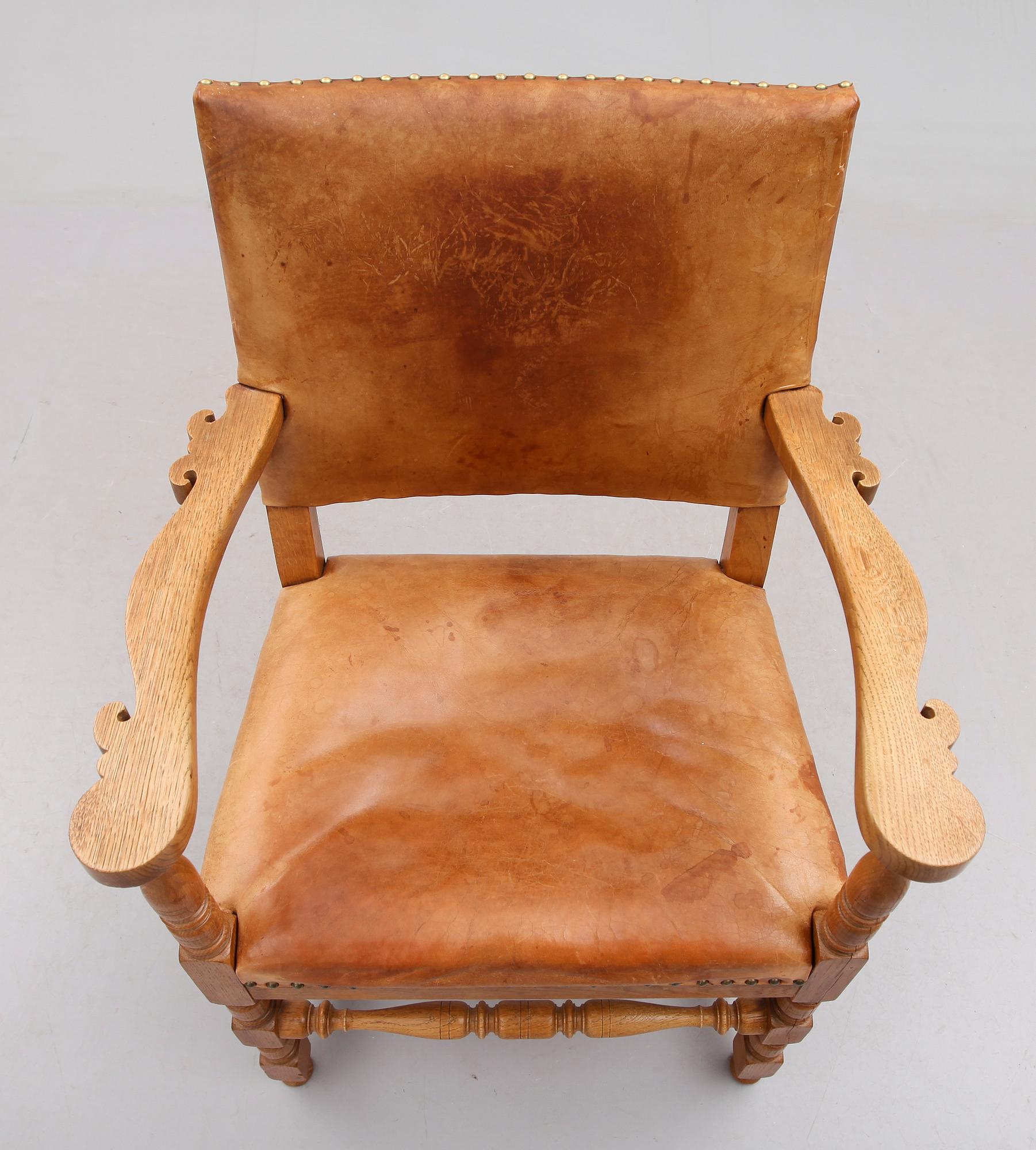 KARMSTOL, barockstil, 1900-talets första hälft.