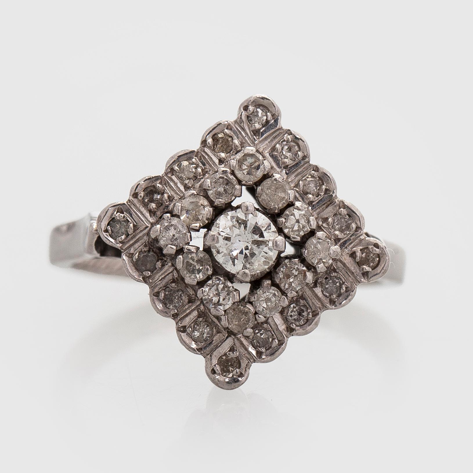 Ring, brilliant and 8/8 cut diamonds, 14K white gold.