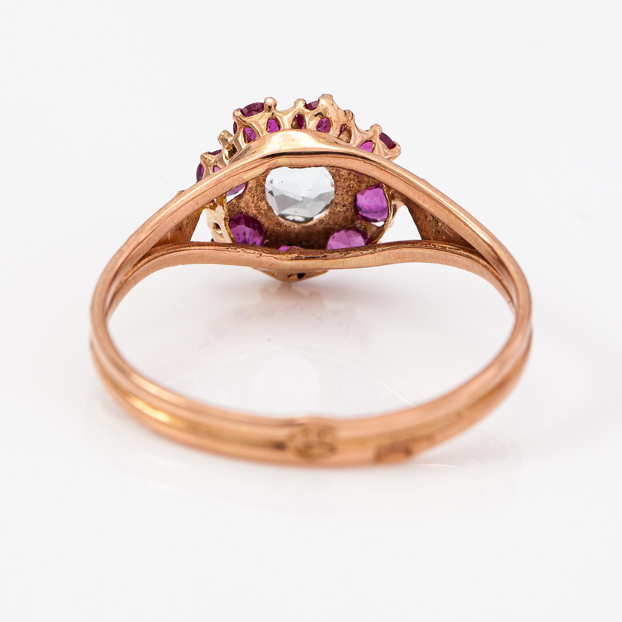 Ring, 14K guld, akvamarin och rubiner. Ryssland.