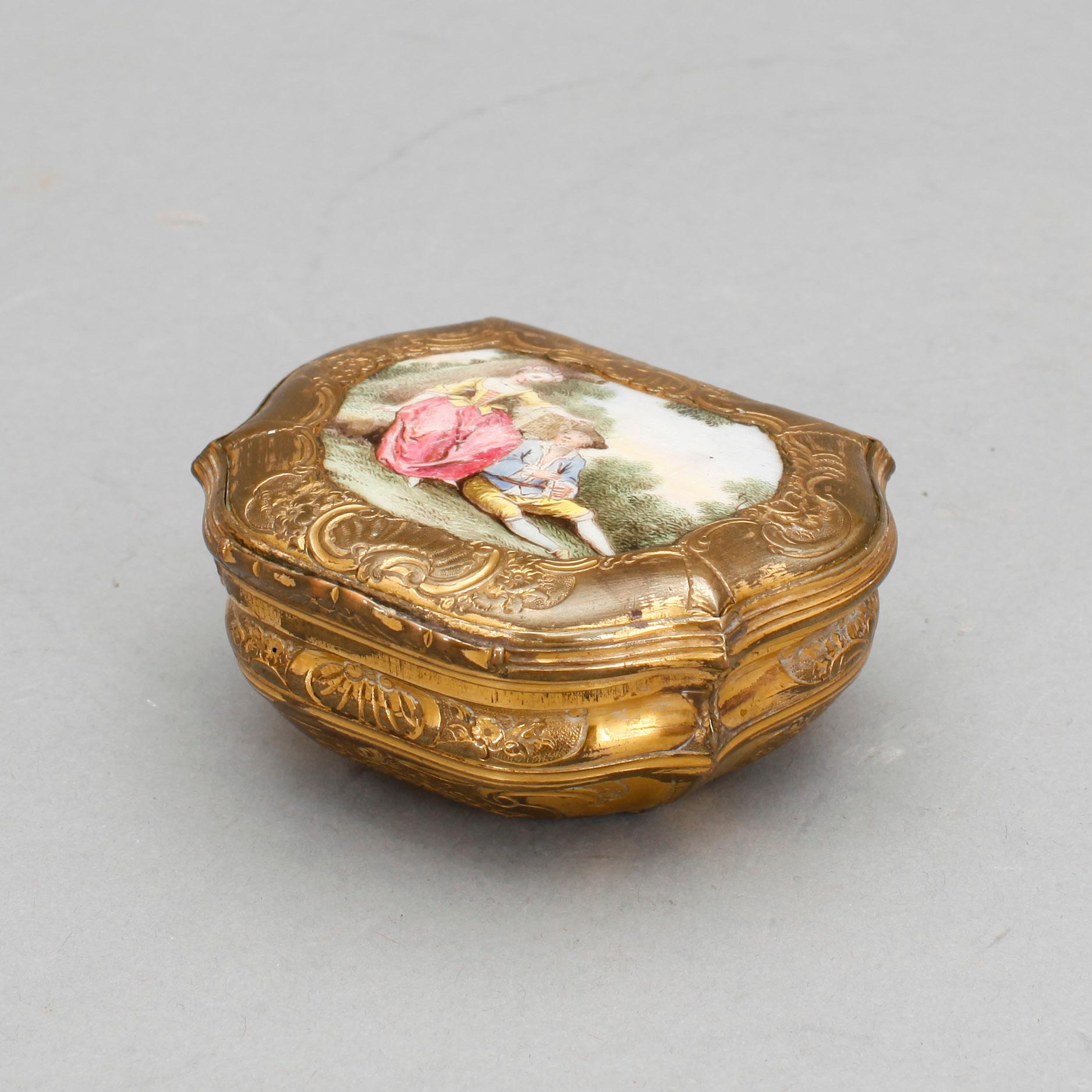 SNUSDOSA, mässing och porslin, Rokoko, 1700-tal.