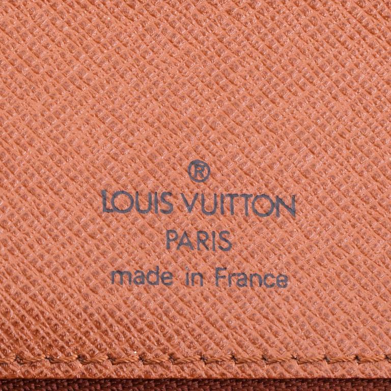 LOUIS VUITTON, axelremsväska, "Monceau BB".